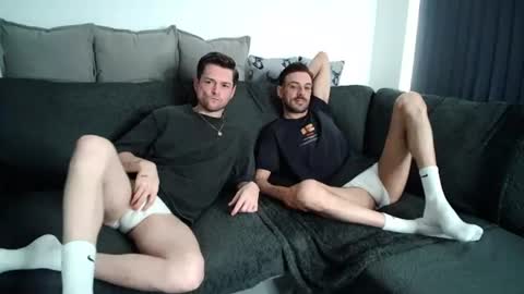 RyanRowan online show from August 11, 3:14 pm