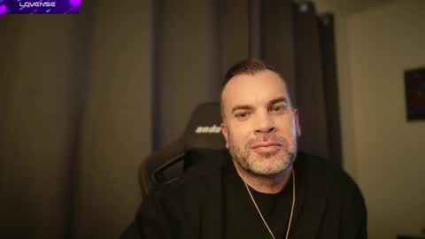 TylerDavid online show from April 26, 12:17 am