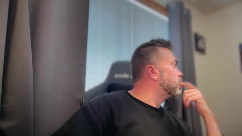 TylerDavid online show from May 5, 6:20 pm
