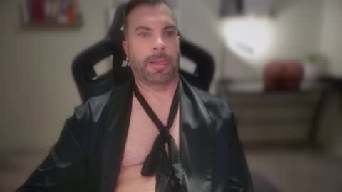 TylerDavid online show from May 18, 7:47 pm