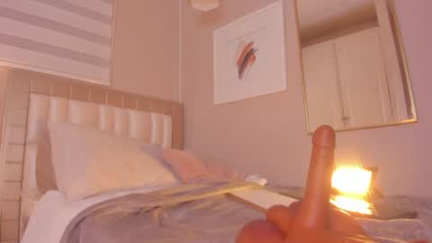 TYLA online show from September 4, 11:42 pm