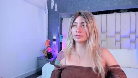 TYLA  online show from August 5, 3:37 am