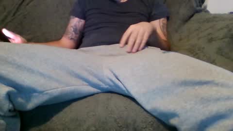 tyler1503857431 online show from April 5, 7:05 am