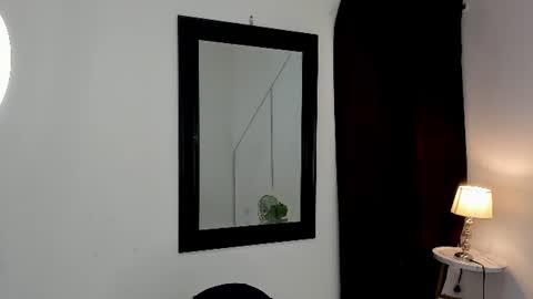 tyler_bell_ online show from July 23, 11:07 pm