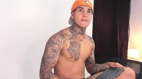 tyler_bell_ online show from July 30, 3:47 am