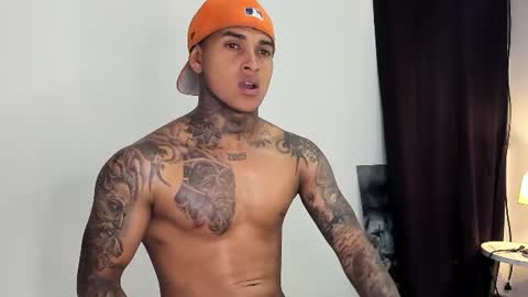 tyler_bell_ online show from August 1, 4:07 am