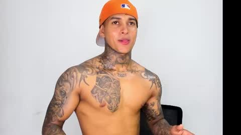 tyler_bell_ online show from August 5, 5:38 am