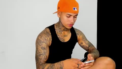 tyler_bell_ online show from August 8, 3:28 am