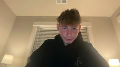 tyler_fox0 online show from August 5, 4:32 am
