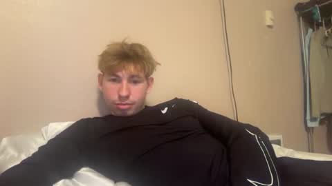 tyler_fox0 online show from August 13, 6:38 am