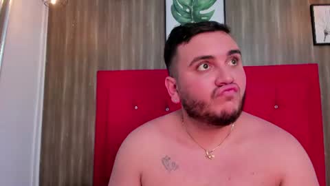TylerGael  online show from August 13, 8:34 pm