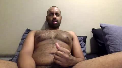 tylerd45637 online show from May 17, 6:53 pm