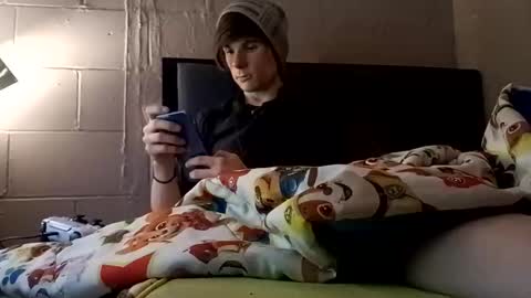 tylerlee199169 online show from March 10, 7:43 pm