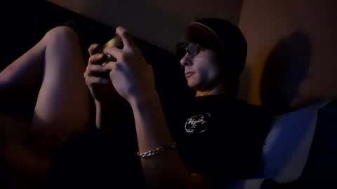 tylerlee199169 online show from May 19, 6:58 am