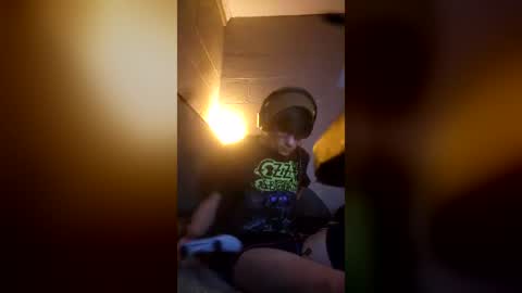 tylerlee199169 online show from July 31, 12:11 pm