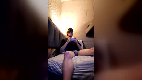tylerlee199169 online show from August 9, 5:52 am