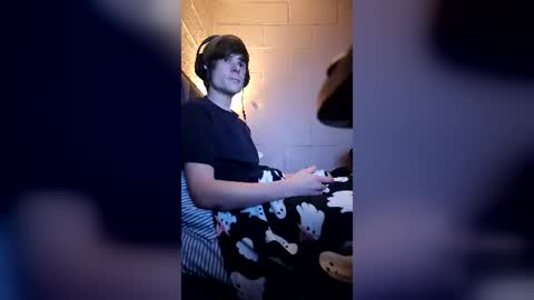 tylerlee199169 online show from August 9, 8:54 pm