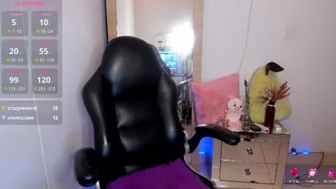 tylor_love online show from August 9, 12:22 am