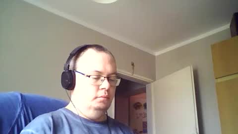 tyradi1991 online show from August 16, 9:46 am