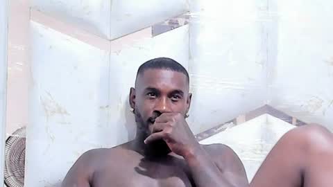 tyron_rulers online show from August 14, 1:53 am