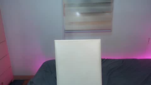 urbbgirl alliah online show from July 22, 7:44 am