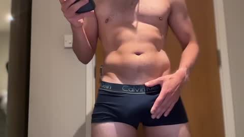 ukboi3 online show from July 29, 9:33 pm