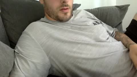 ukboy08x online show from June 18, 11:54 am