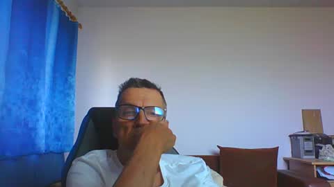 ulmeni4 online show from June 19, 7:52 am