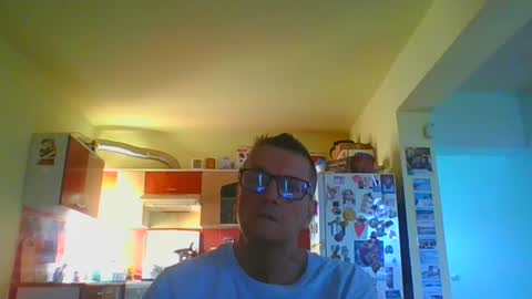 ulmeni4 online show from June 22, 4:13 am