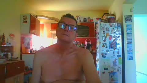 ulmeni4 online show from June 24, 6:26 am
