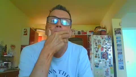 ulmeni4 online show from June 24, 7:43 am