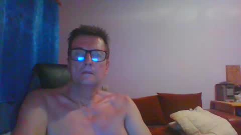 ulmeni4 online show from August 2, 8:16 pm