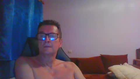 ulmeni4 online show from August 2, 10:28 pm