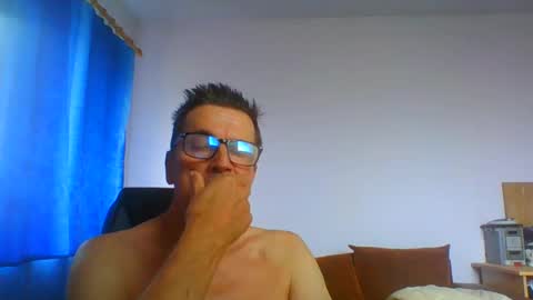 ulmeni4 online show from August 7, 2:17 pm