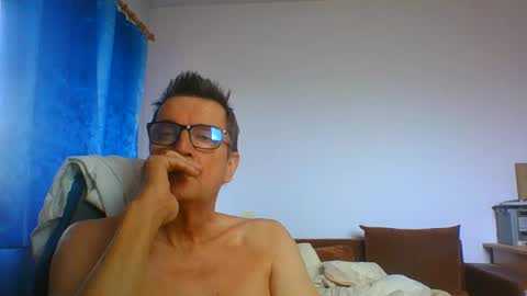 ulmeni4 online show from August 11, 11:34 am