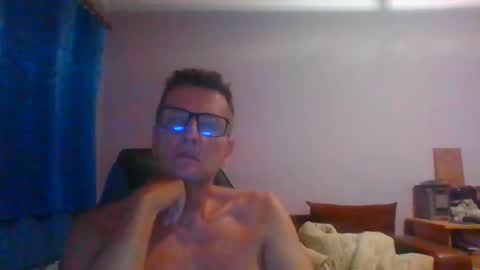 ulmeni4 online show from August 15, 7:07 pm