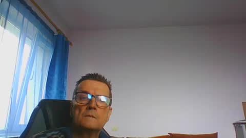 ulmeni7 online show from July 9, 11:48 am