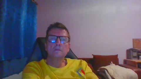 ulmeni7 online show from July 30, 7:09 pm