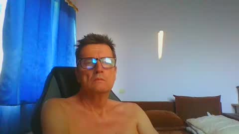 ulmeni7 online show from August 1, 5:19 pm