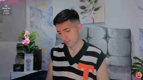 un_sluttyy online show from September 9, 11:51 am