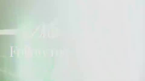 Una  online show from September 5, 4:34 pm