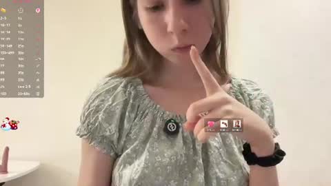 unarks online show from August 7, 5:46 pm