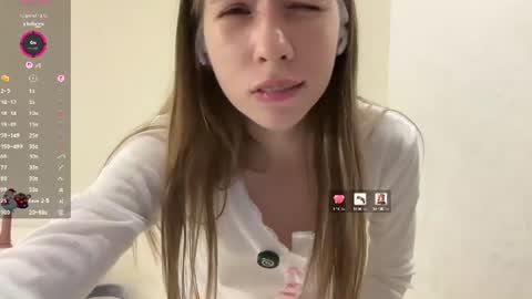 unarks online show from August 7, 6:52 pm