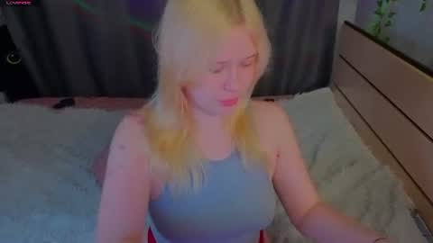 unburntkatniss online show from July 21, 8:55 pm