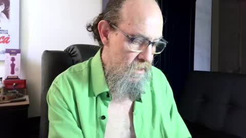 Uncle Hottie online show from August 14, 7:39 pm