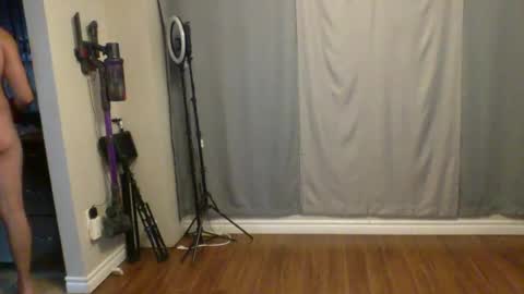 Buzz Bigcock online show from July 14, 9:48 pm