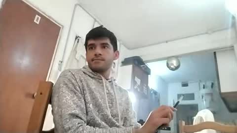 uncutcharly91 online show from July 2, 12:33 am