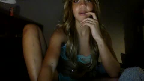 Gracie 3 online show from August 9, 3:40 am