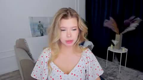 Alice online show from July 14, 9:37 pm