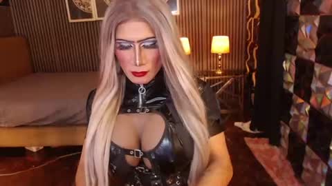 unforgettableuncut online show from August 14, 12:20 pm